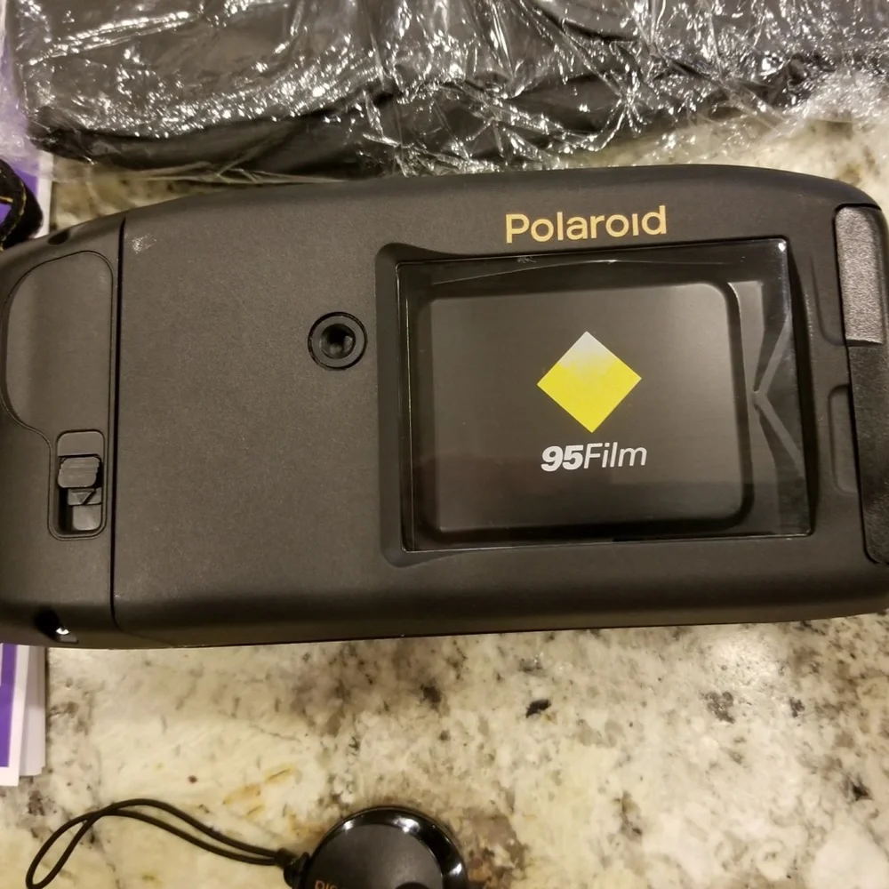 Very Rare New Unused Date Plus Polaroid Captiva SLR AF SE Film Camera.